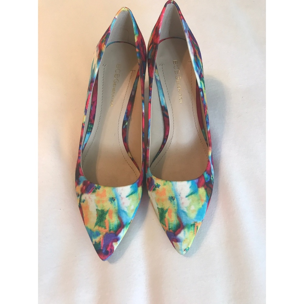 BCBG Floral Pumps